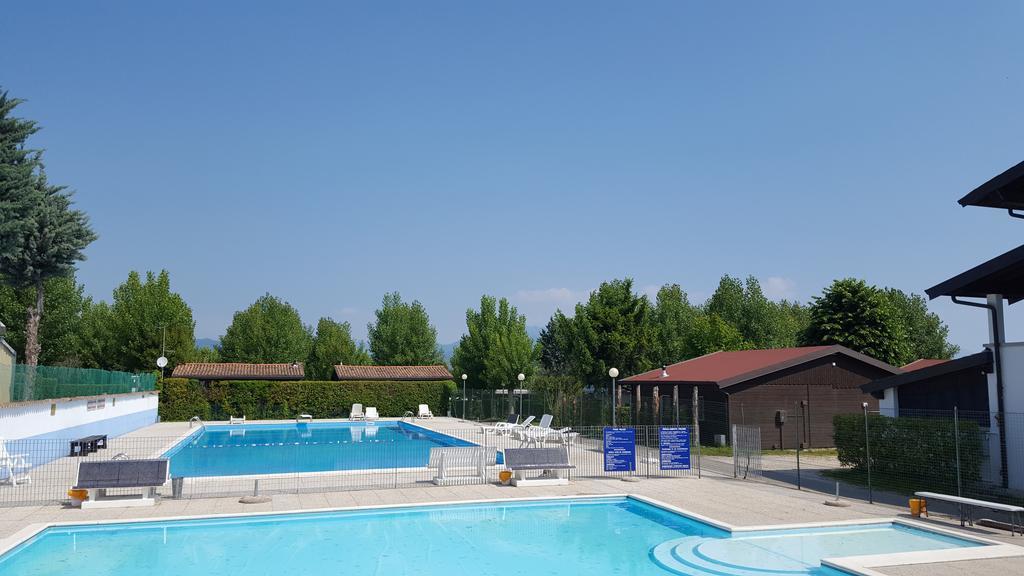 فندق كامبيجيو تريفيساجو Moniga del Garda المظهر الخارجي الصورة