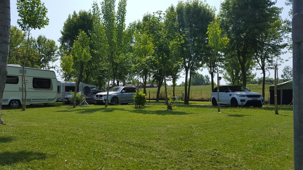 فندق كامبيجيو تريفيساجو Moniga del Garda المظهر الخارجي الصورة